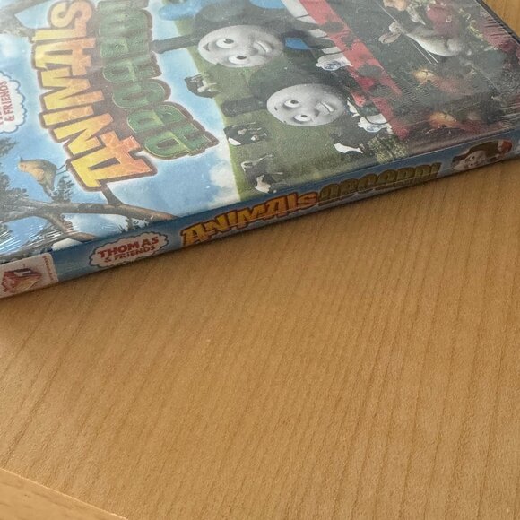 Thomas the Tank Engine DVD Thomas & Friends Animals Aboard - Picture 2 of 3